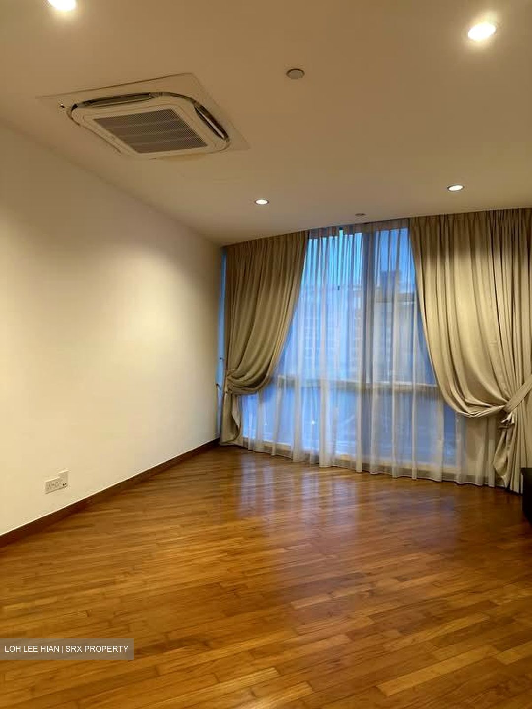 Riverside 48 (D9), Apartment #575878461